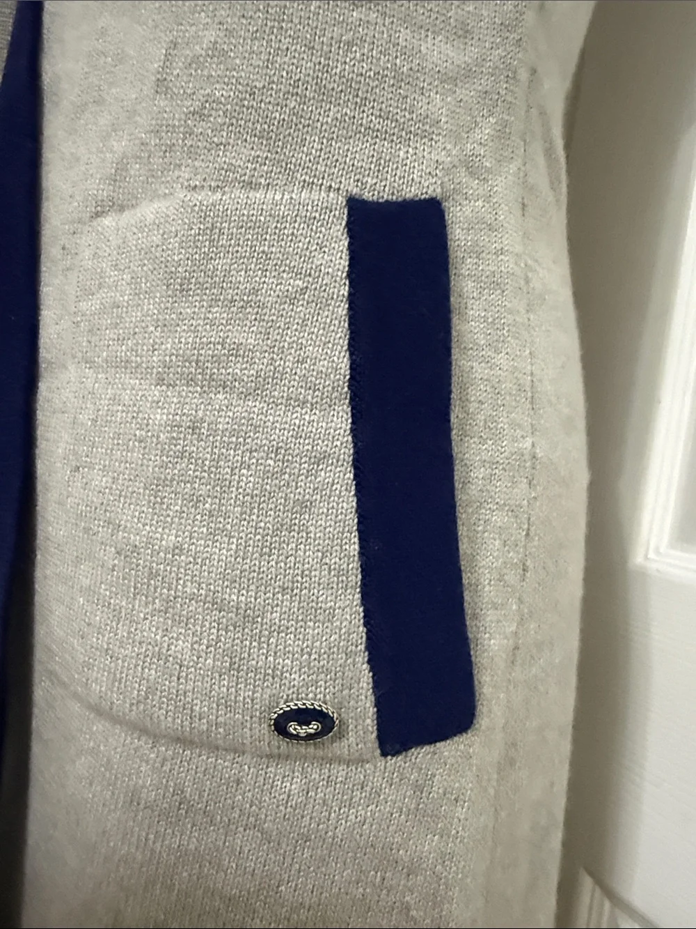 CHANEL sleeveless knit